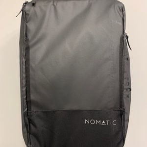 NOMATIC 30L Travel Backpack